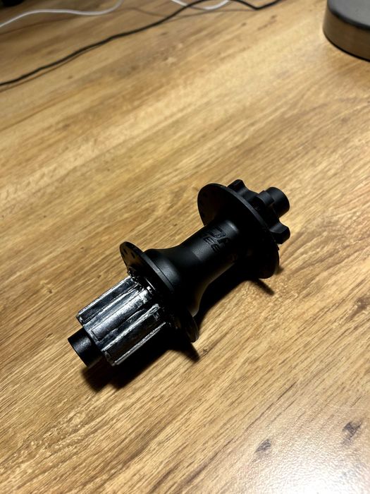 Piasta tylna DARTMOOR Reel v.2 Sztywna oś (Boost) 12x148 mm