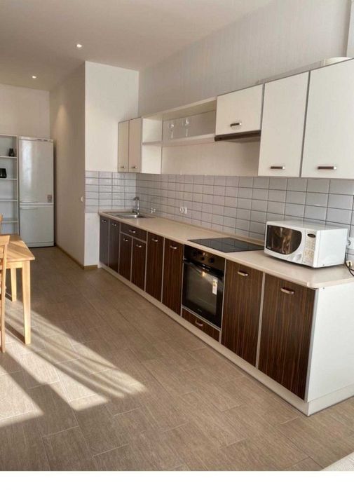 Продаж 2-кімнатної квартири по вул. Вишняківській