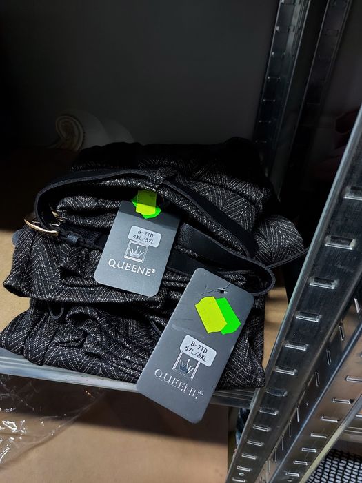 Wyprzedaż! Spodnie damskie treginsy z paskiem plus size 
30zl
Cieplejs