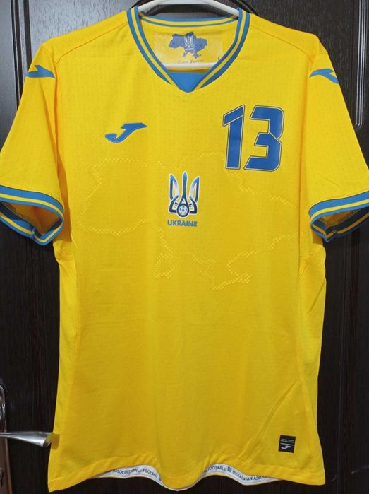 футболка Україна Забарний Бущан Трубін Миколенко Нещерет Динамо Бойко