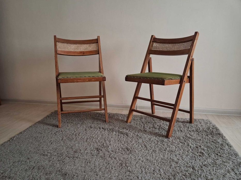 2 krzesła vintage z lat 60-70 tych,PRL, składane do kuchni, przedpokoju ,na taras,balkon