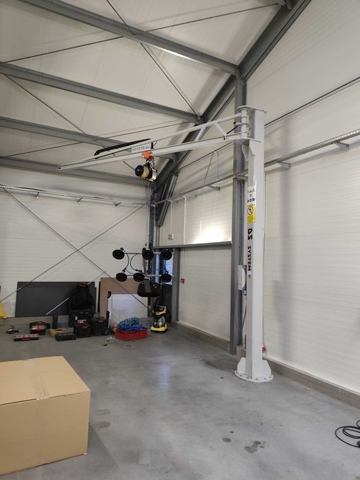 Żuraw słupowy z udźwigiem 350kg