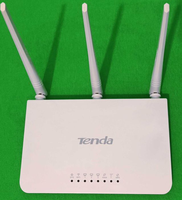 Wi-Fi роутер Tenda F3 300 Мбит/с.