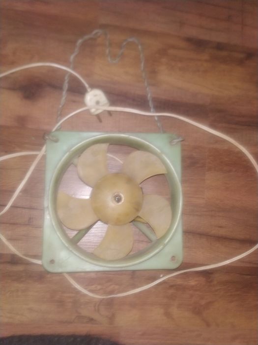 Вентилятор форточный или гаражный