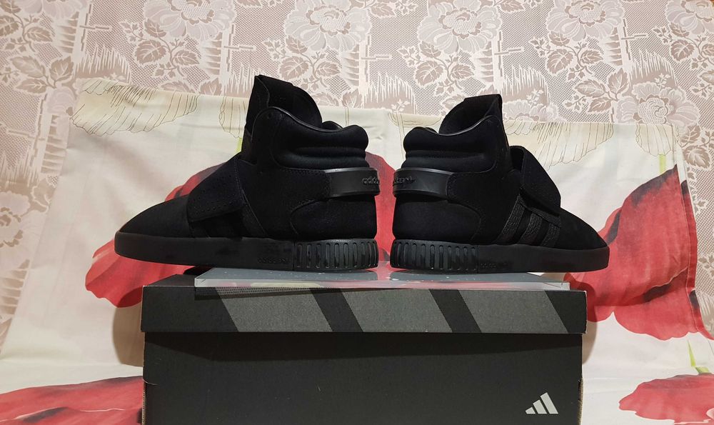 Ботинки Adidas tubular размер 43