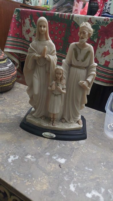 Sagrada família em cerâmica