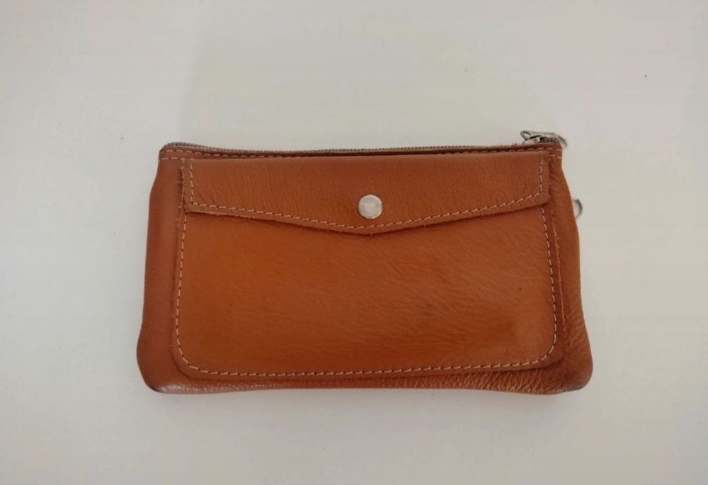 Portal koloru brązowy