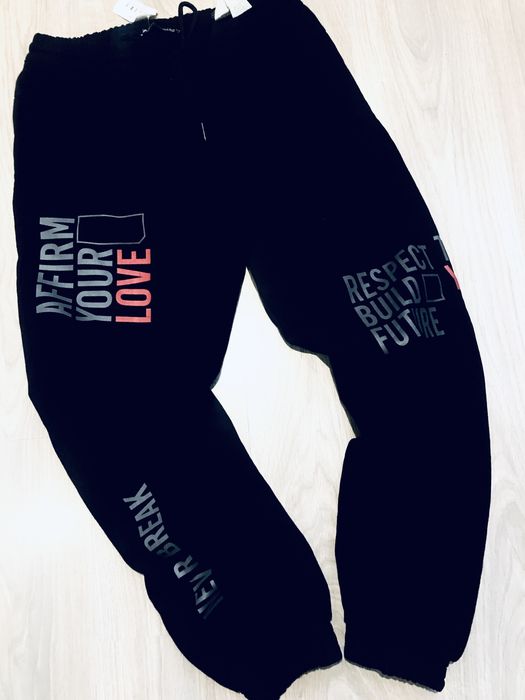 Spodnie Zara dresowe napisy unisex