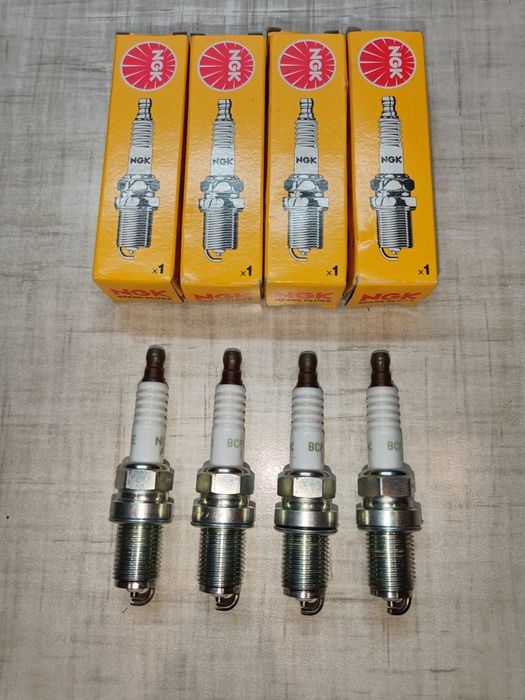 Свечи зажигания NGK BCPR6E-11