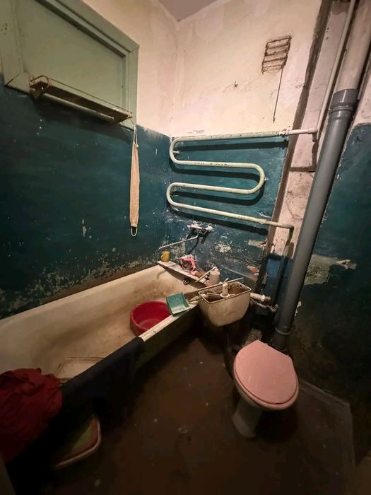 Продається 2-х кімнатна квартира