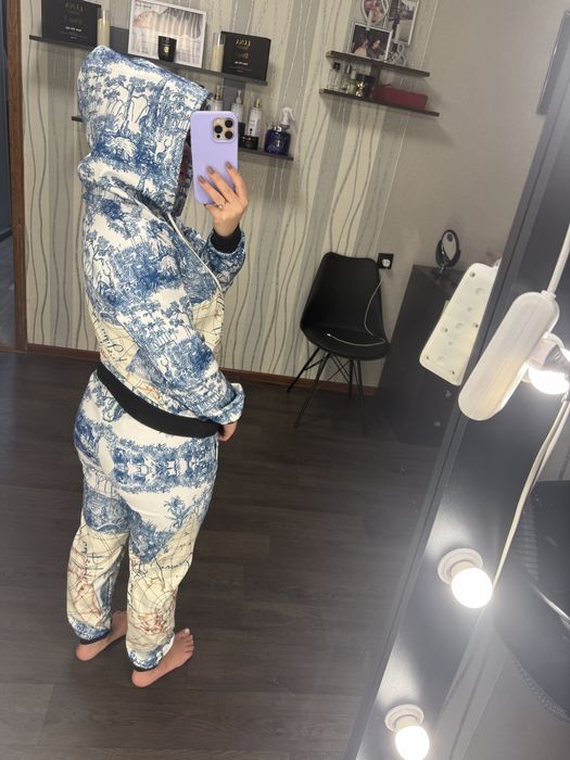 Костюм новый ( одет 1 раз ) летний