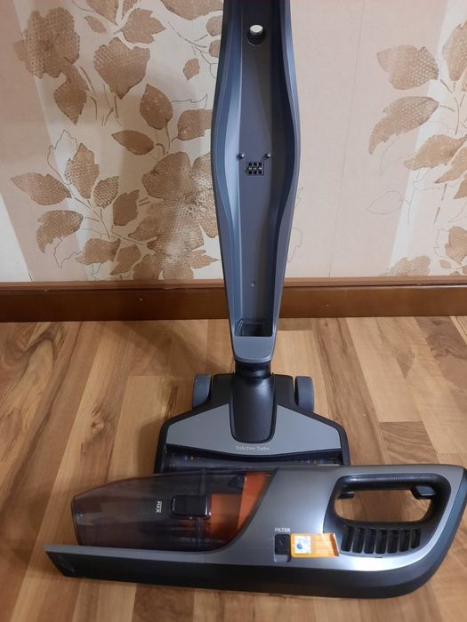 Продам беспроводной пылесос Philips Power Pro Duo бу