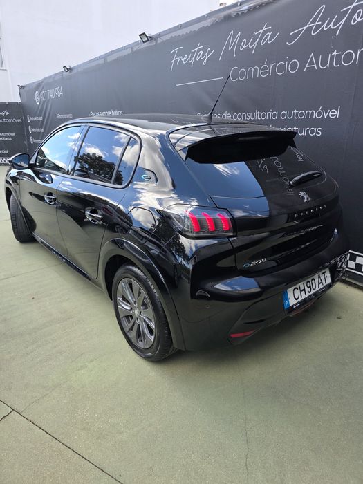 Peugeot 208 | Elétrico | allure