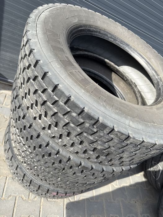Opony uzywane napedowe naciete 305/70R22,5
