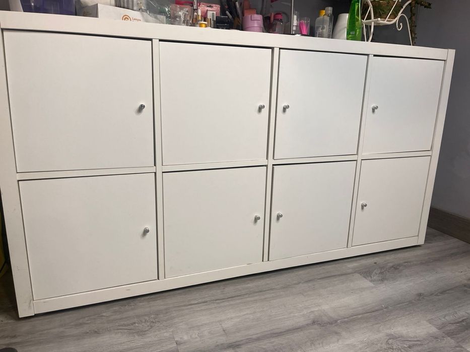 Estante IKEA KALLAX com portas