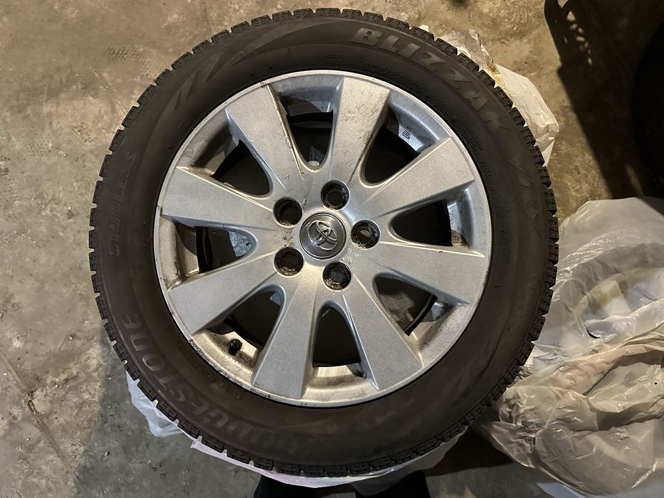 Зимова резина 205/55 р16