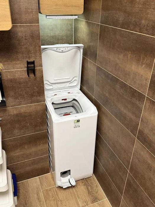 Вертикальна пральна машина AEG seria 8000 LTN8C373 Доставлю!
