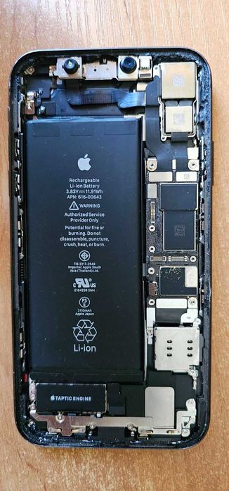 продам айфон 11 на запчастини