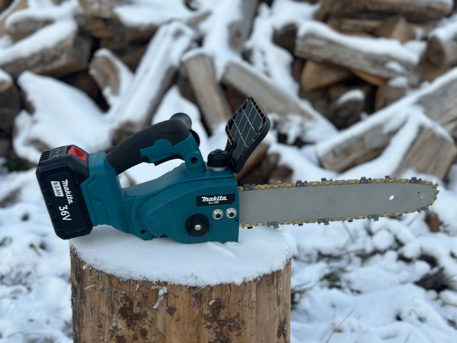 Акумуляторна пила Makita Duc 240 (30см шина 36V 8Ah) безщіткова пила