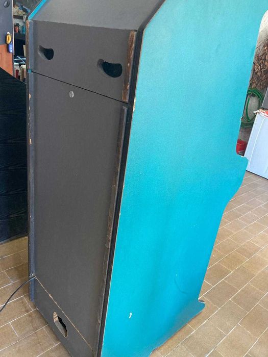 Máquina Video Arcade c/ Slot Neo Geo p/ 4 Cassetes