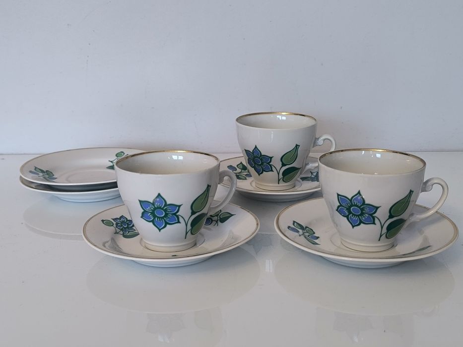 Filiżanki spodki Włocławek PRL porcelana