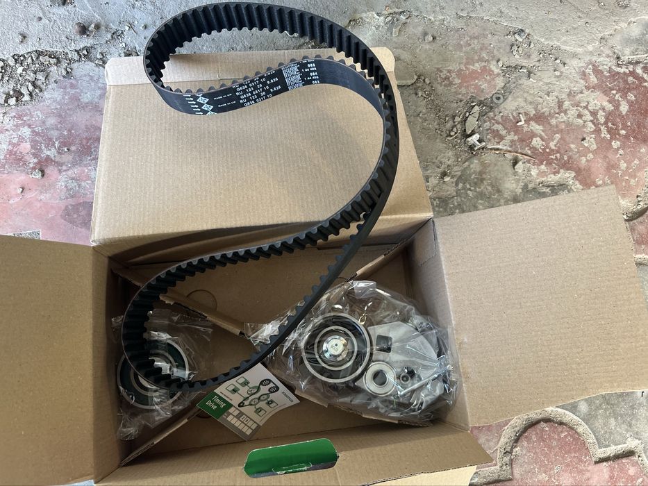 Продам комплект ГРМ Kia, Hyundai INA 530054210