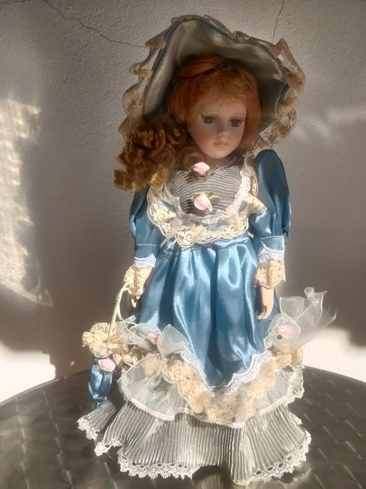Boneca porcelana, coleção vitória