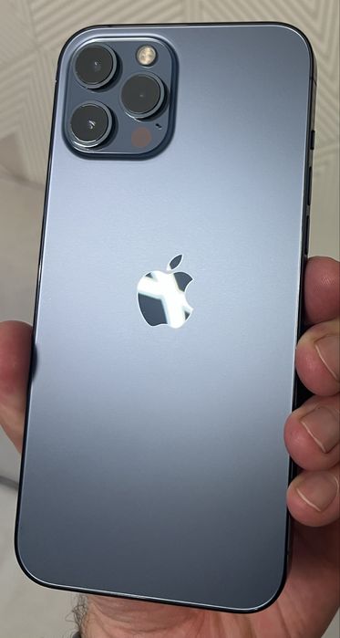 Продам Iphone 12 Pro MAX