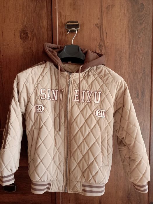 Куртка - бомбер для дівчинки