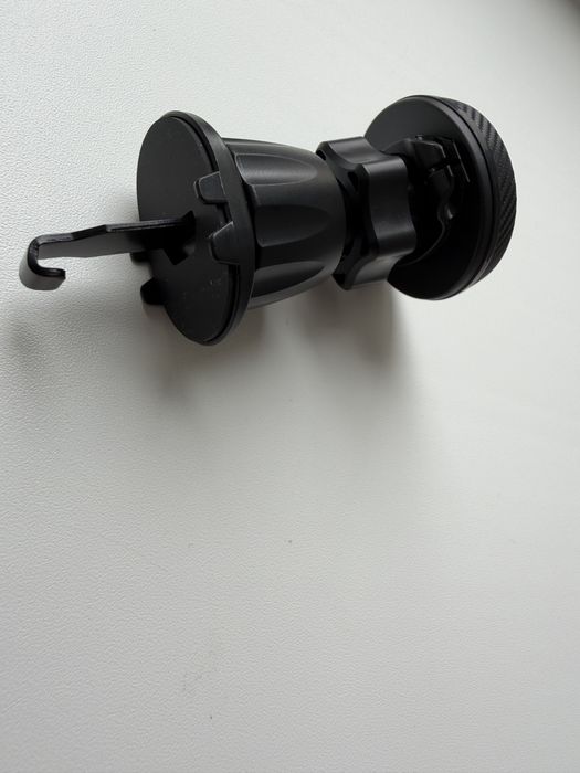 Тримач для авто Tork magsafe