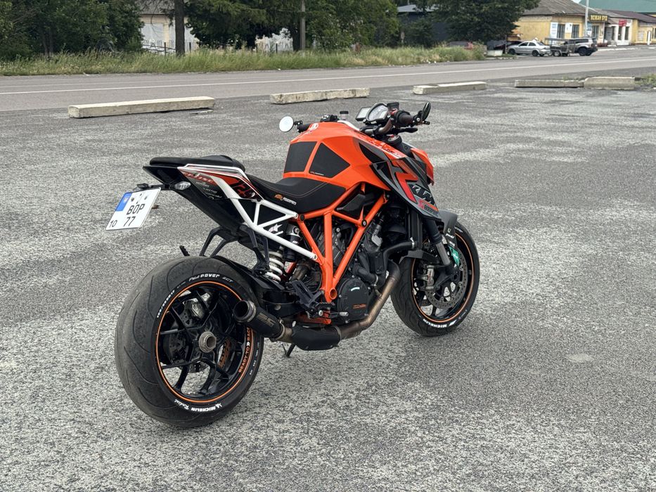ktm super duke 1290r 2016