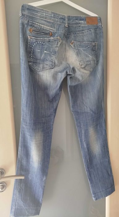 Oryginalne jeansy 38