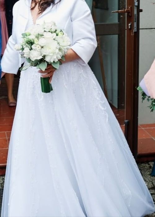 Suknia ślubna plus bolerko gratis