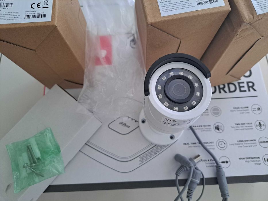 Video rejestrator DAHUA + 4 Kamery + 20m. kabla . NOWY