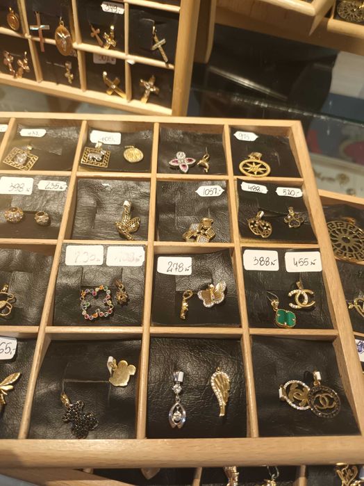 585 zawieszka, zawieszki,wisiorki złoto używane oraz nowe Moniuszki7/1