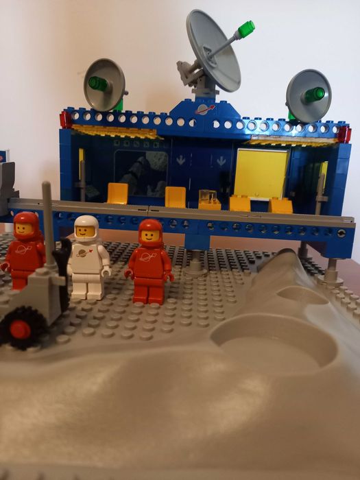 Lego 6970 Beta-1 Command Base