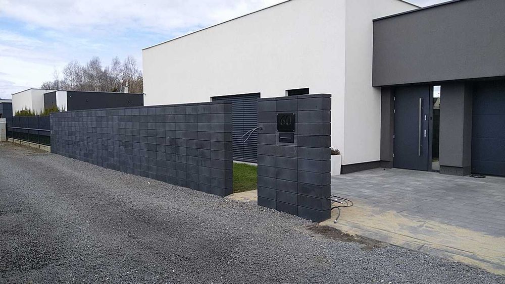 Nowość Beton Architektoniczny Montaż ogrodzeń gładkich , bloczki,