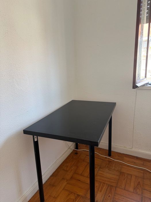 Mesa para quarto 100x60cm