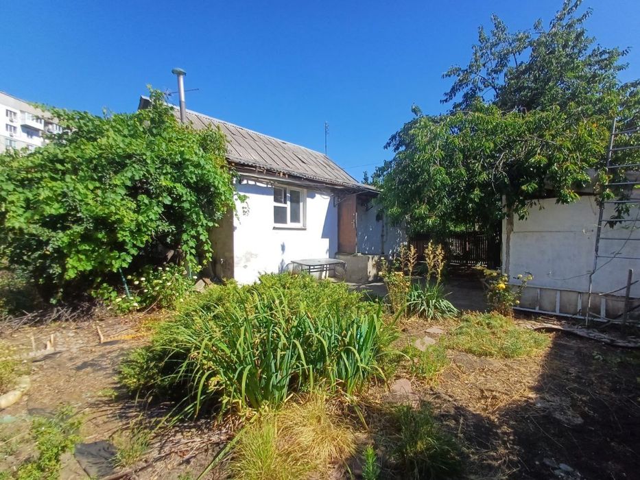 Небольшой дом на Черемушках