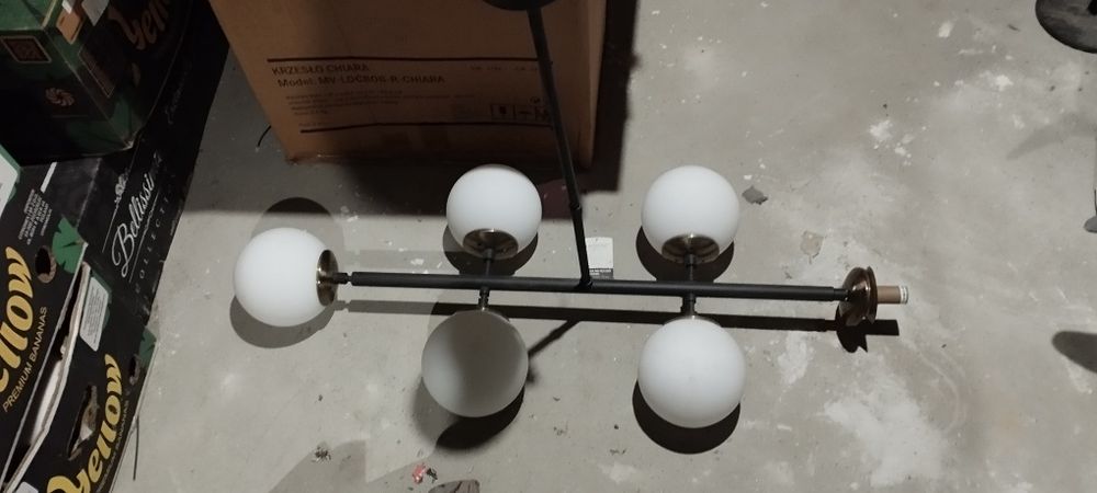 Lampa kule czarno złota