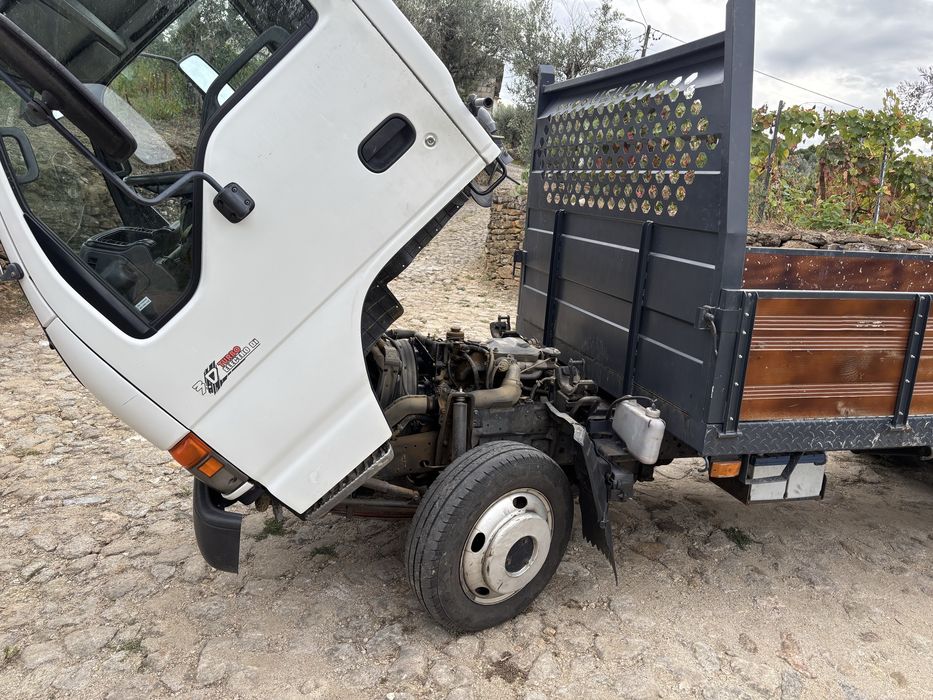 Isuzu NKR 3.0 em óptimo estado