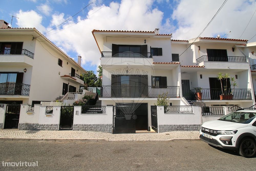 Moradia T4 para venda