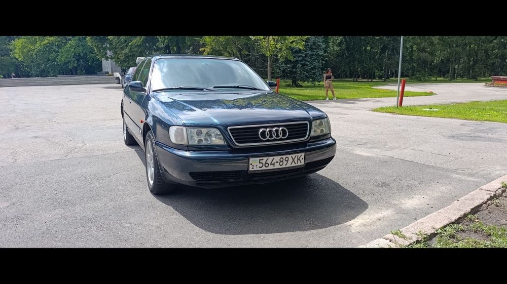Продам  Ауді  А 6 C 4