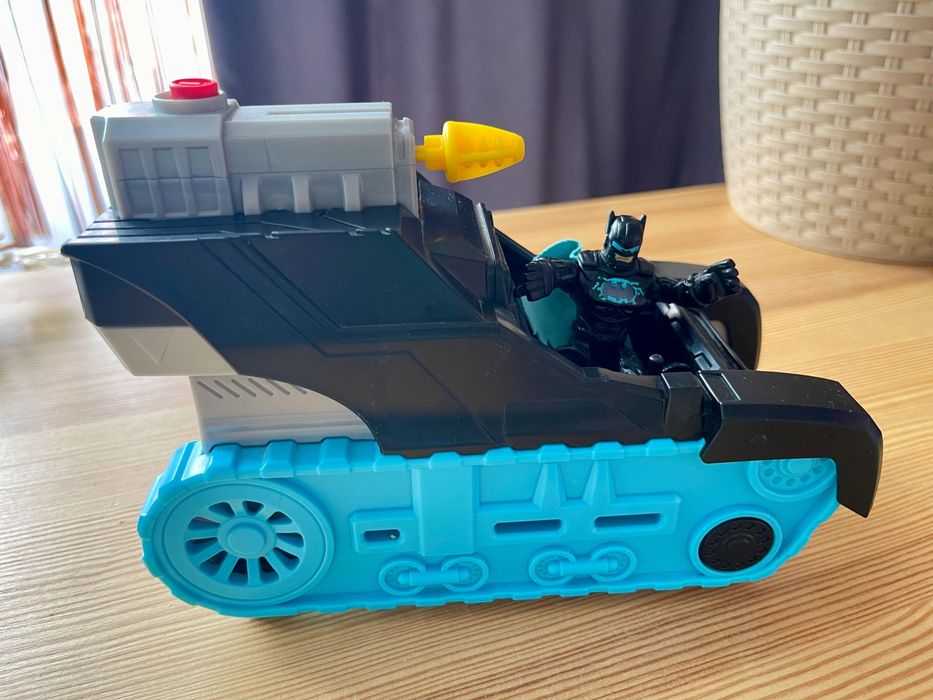 Fisher-price batman бетмен і бетменмобіль