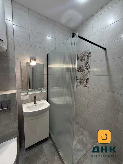 Жк Посейдон! Пляж Золотой Берег! Море 5минут пешком!  Продам студию с ремонтом! Готовый арендный бизнес!