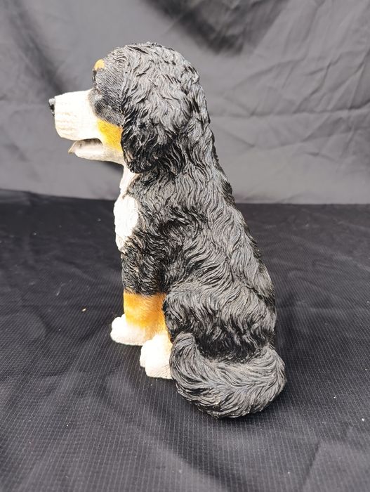 Plastikowa figurka psa pies