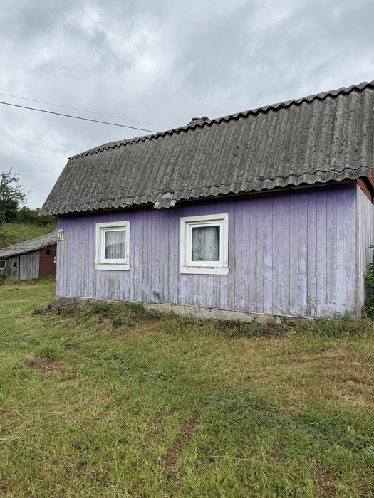 Продається ділянка з будинками у смт. Міжгірʼя