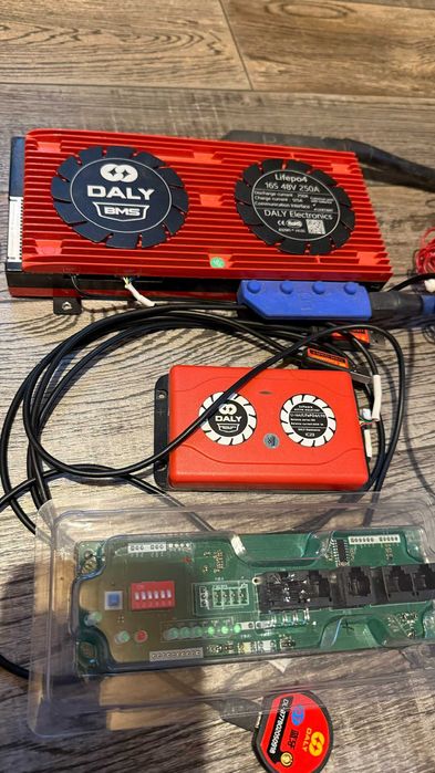 Daly BMS 16s 48V 250A + балансир + плата