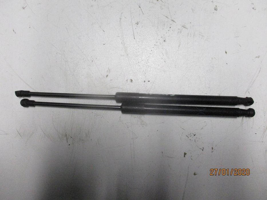 Siłownik teleskop klapy TOYOTA AURIS II KOMBI 68960-02170 PRAWY