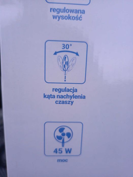 nowy wentylator na stojaku  obracany